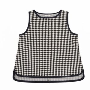 Max Studio Black and White Diamond Pattern Top